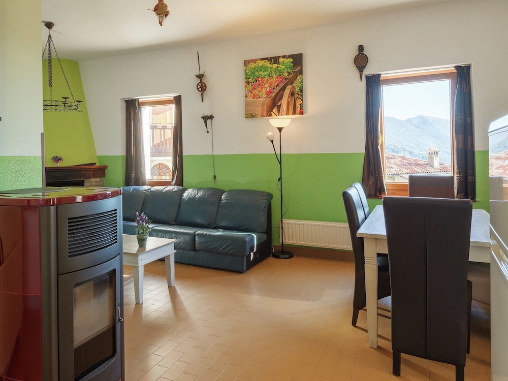 Apartment photo 1