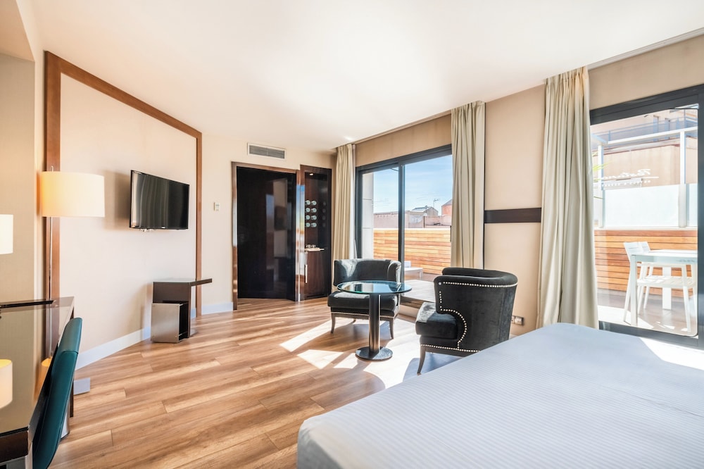 Junior Suite (Jacuzzi on the Terrace) photo 3