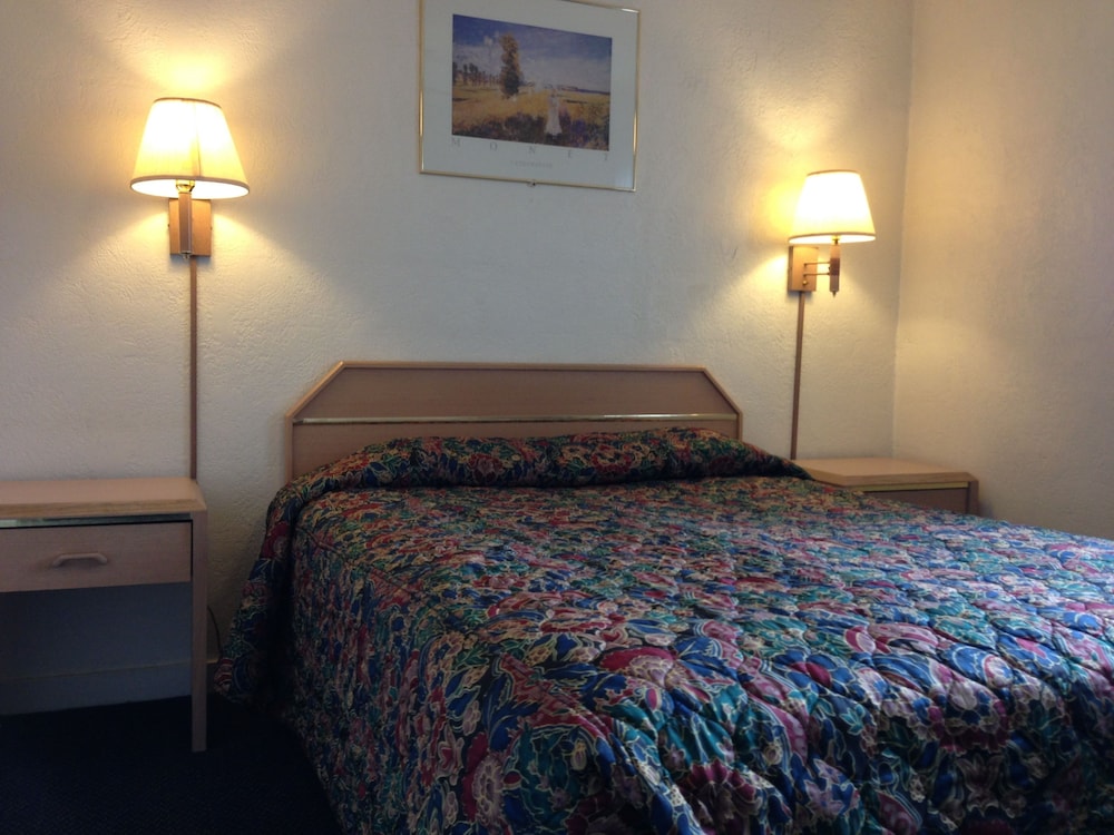 Suite, 2 Bedrooms, Kitchenette photo 1