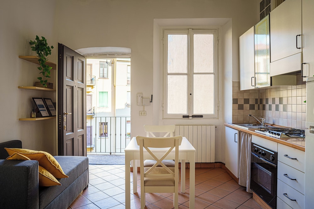 Apartment, Courtyard View