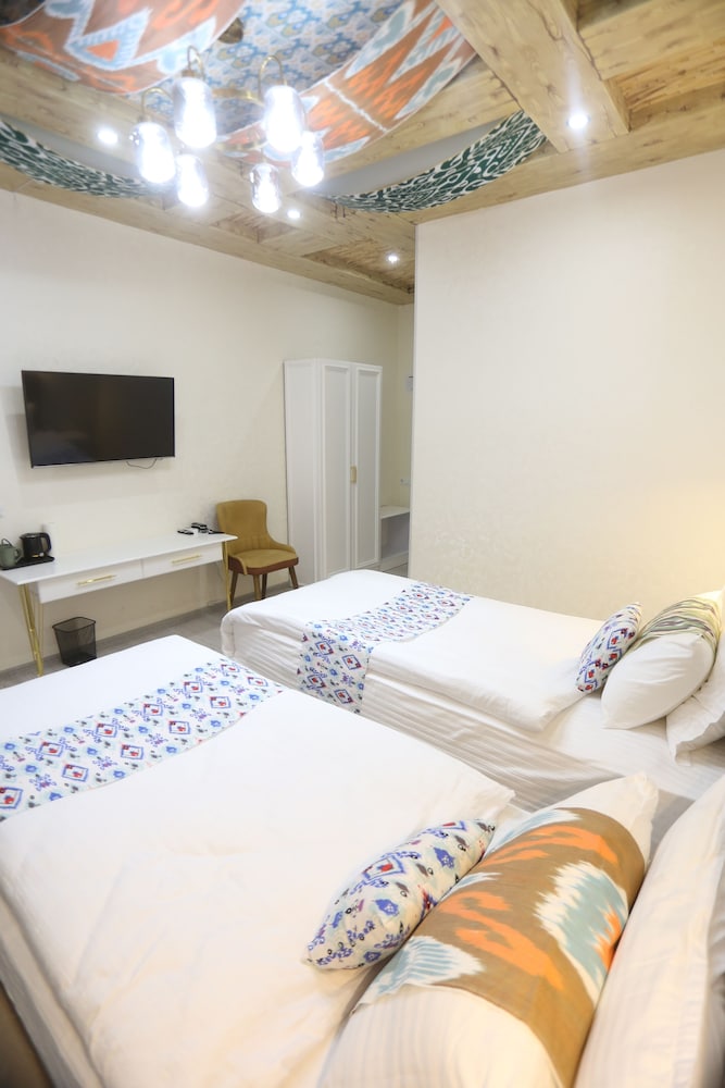 Standard Double or Twin Room photo 3