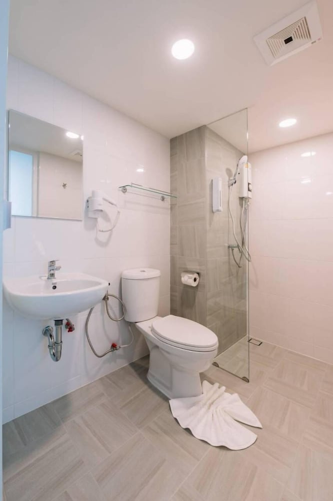 Standard Double Room - Photo 2