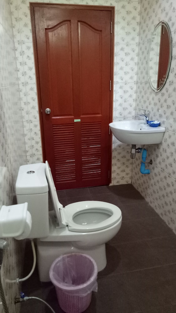 Standard Double or Twin Room, 1 Bedroom, Balcony, Garden View photo 3