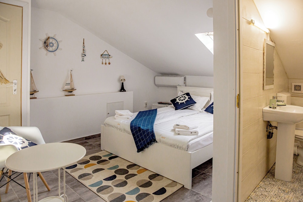 Romantic Double Room photo 3