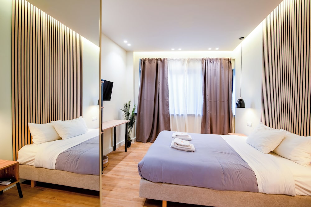 Deluxe Double or Twin Room photo 1