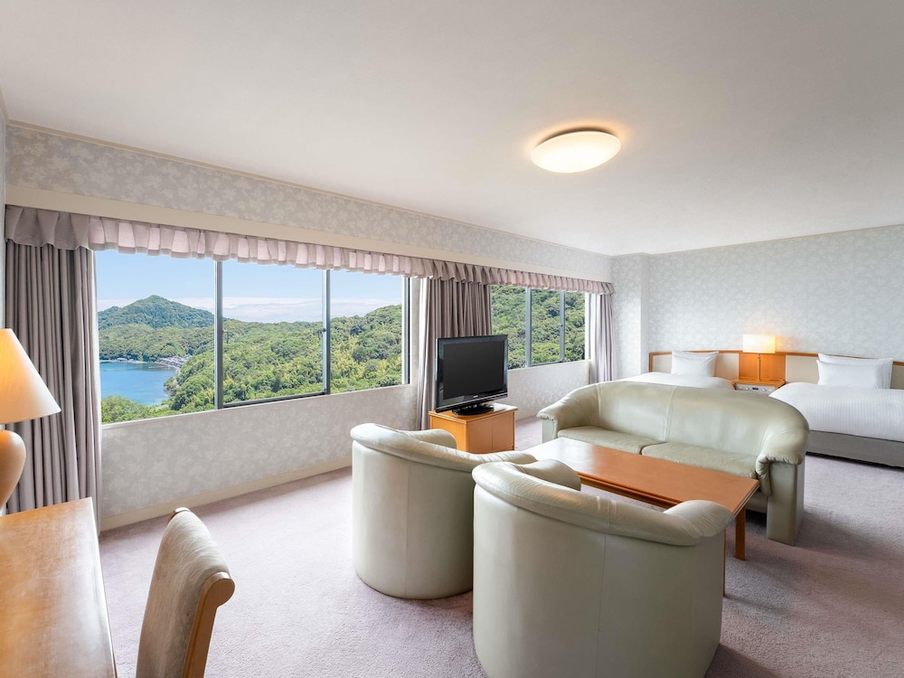 Classic Suite, Multiple Beds, Sea View (Japanese Western Style) photo 1