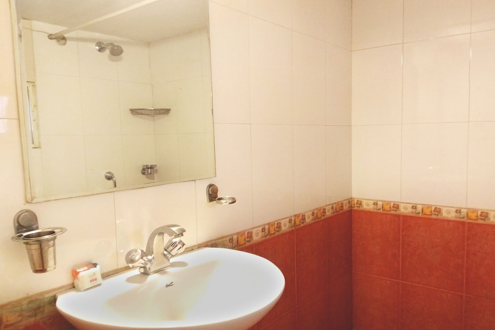 Standard Double Or Twin Room, 1 Bedroom, Private Bathroom photo 3