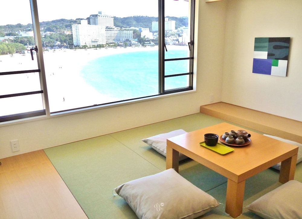 Royal Floor Japanese Western Room with Ocean View - Non-Smoking - Photo 8