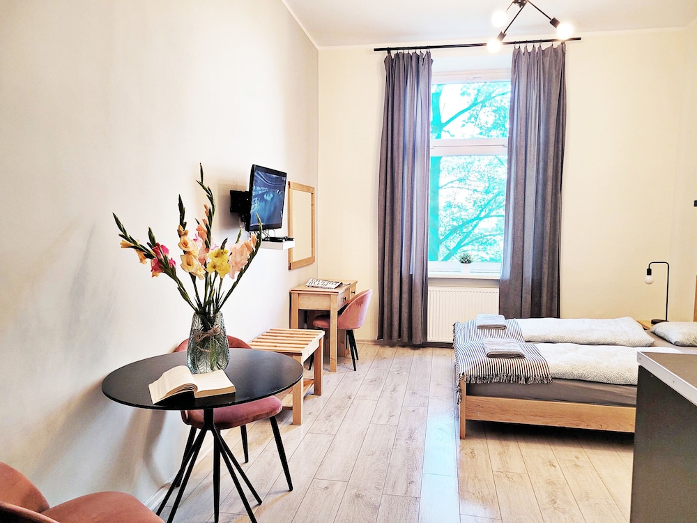 Standard Studio Suite, 1 Double Bed, Courtyard View