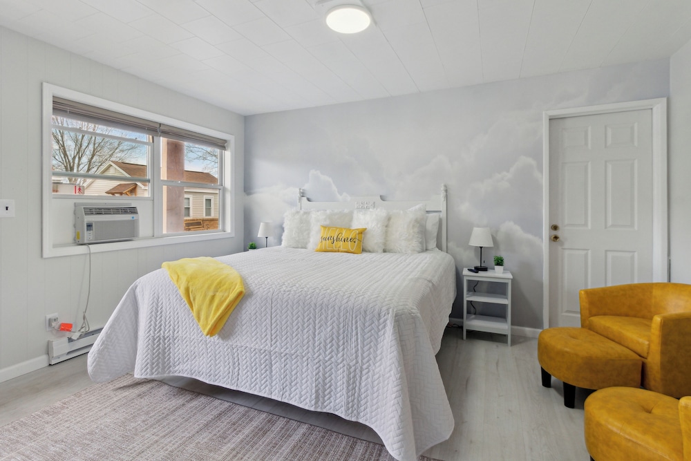 Deluxe Room, 1 King Bed