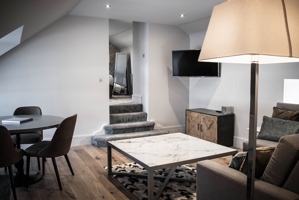 Sunnyside Suite - Photo 2
