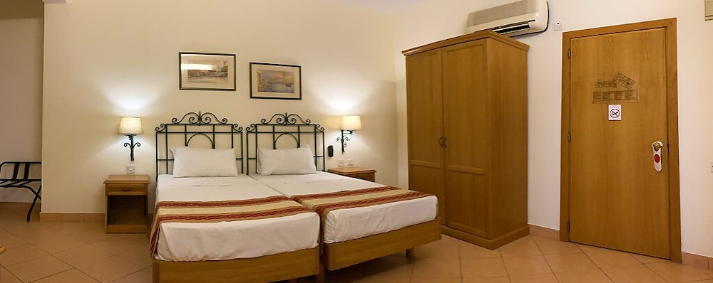 Standard Triple Room (Standard) - Photo 3