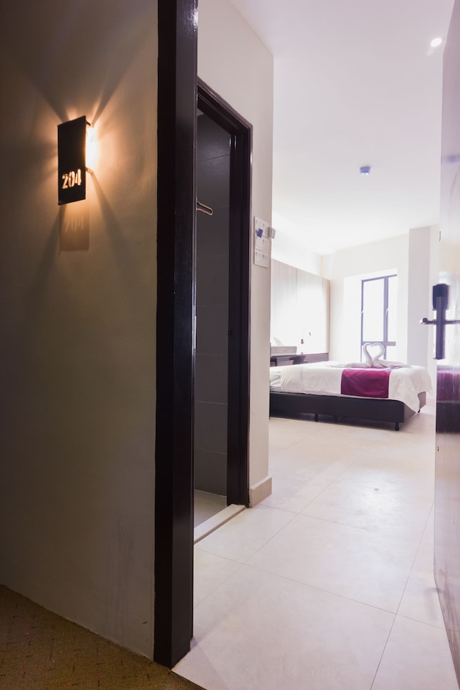 Executive Queen Room - Photo 5
