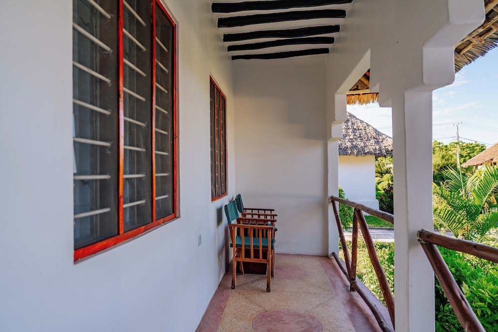 Family Room, Multiple Beds, Non Smoking, Garden View photo 1