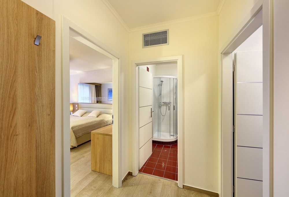 Suite, 2 Bedrooms, City View