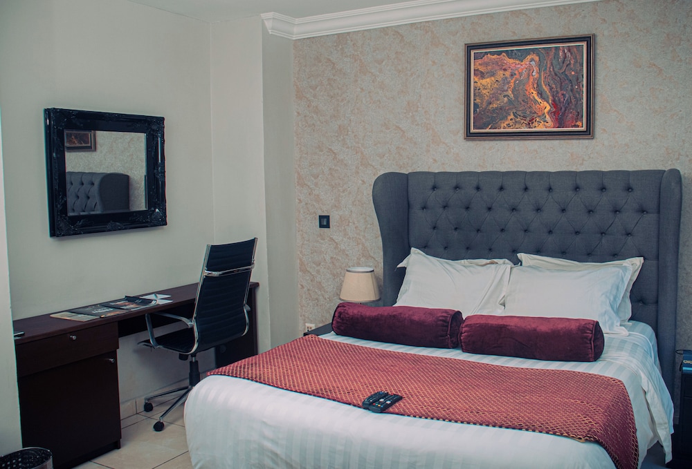 Premium Single Room