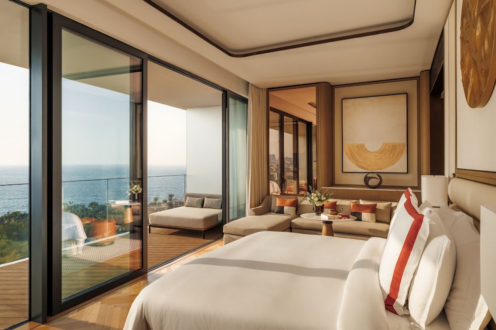 Ocean Terrace Room with Iconic Burj Al Arab Views - includes Large Private Terrace (22 sqm) photo 2