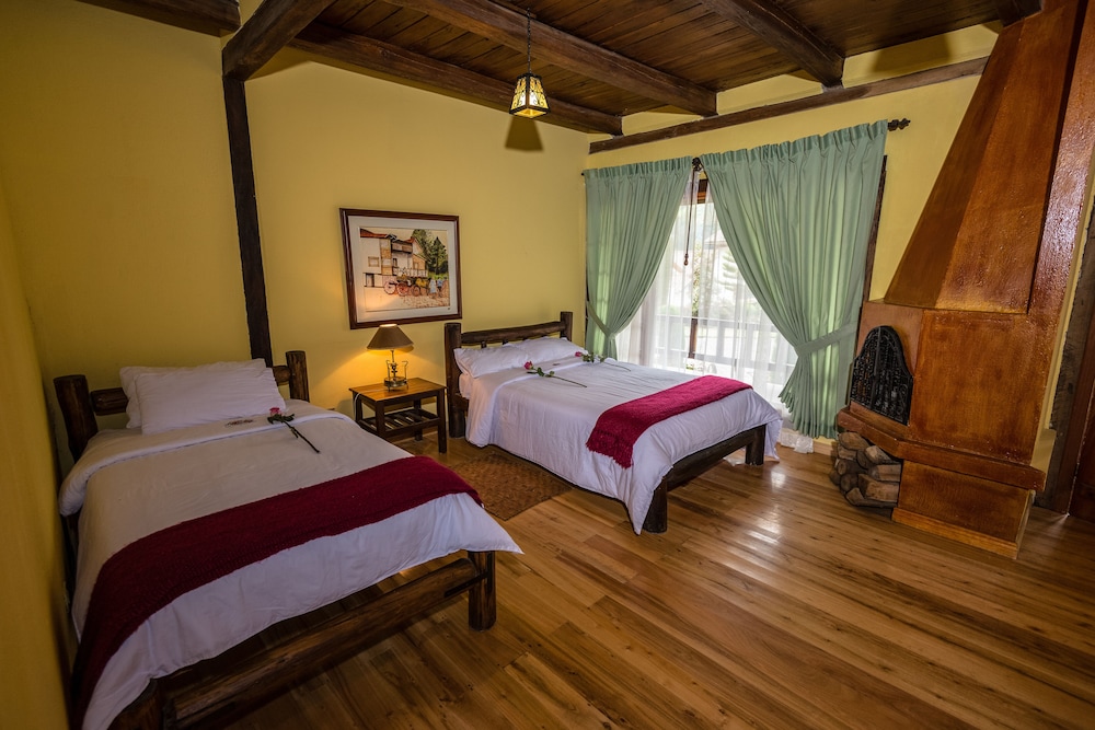 Standard Double or Twin Room photo 2