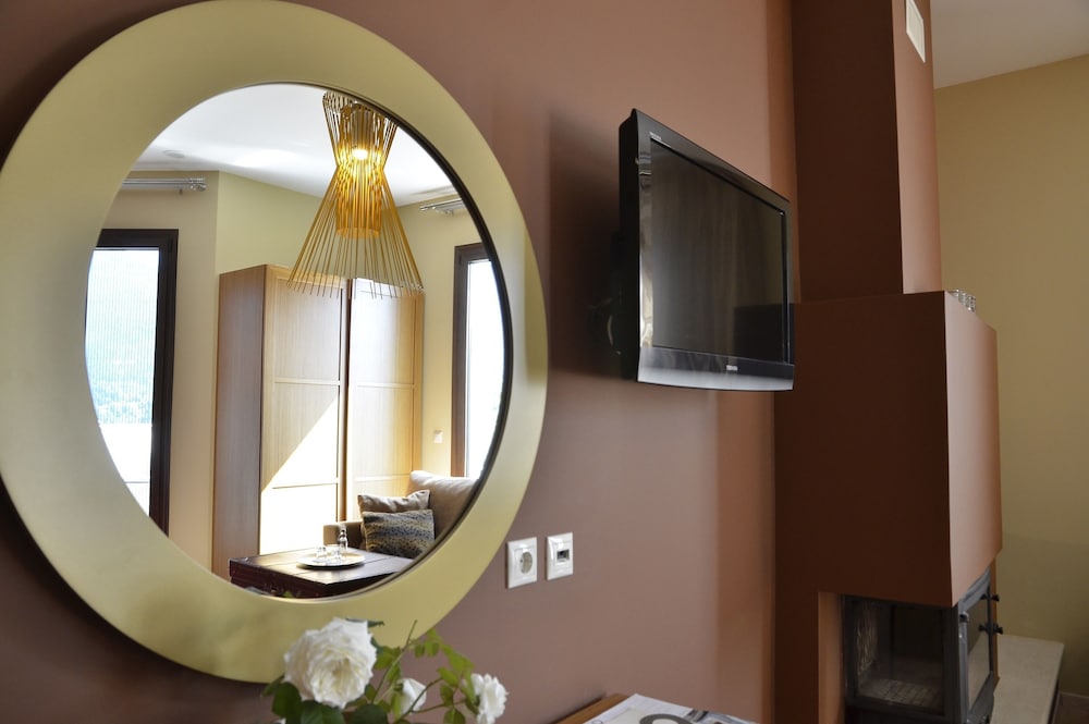 Junior Suite, Fireplace (Forest View) photo 3
