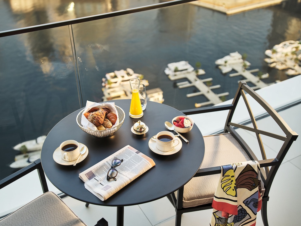 Suite (Marina Sky) photo 2