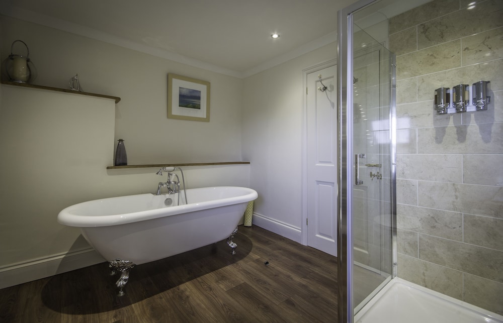Double Room, Ensuite (1) photo 2
