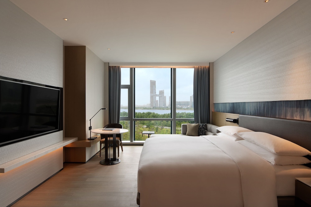 Executive Room, 1 King Bed