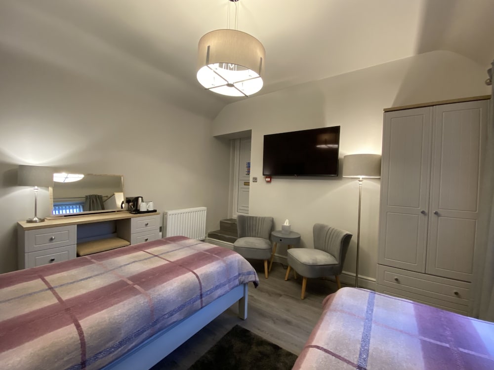 Twin Room, Ensuite (Pet Friendly)