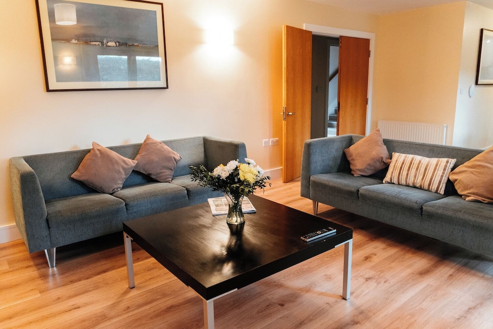 Three-Bedroom Apartment (Stairs Access Only) photo 1
