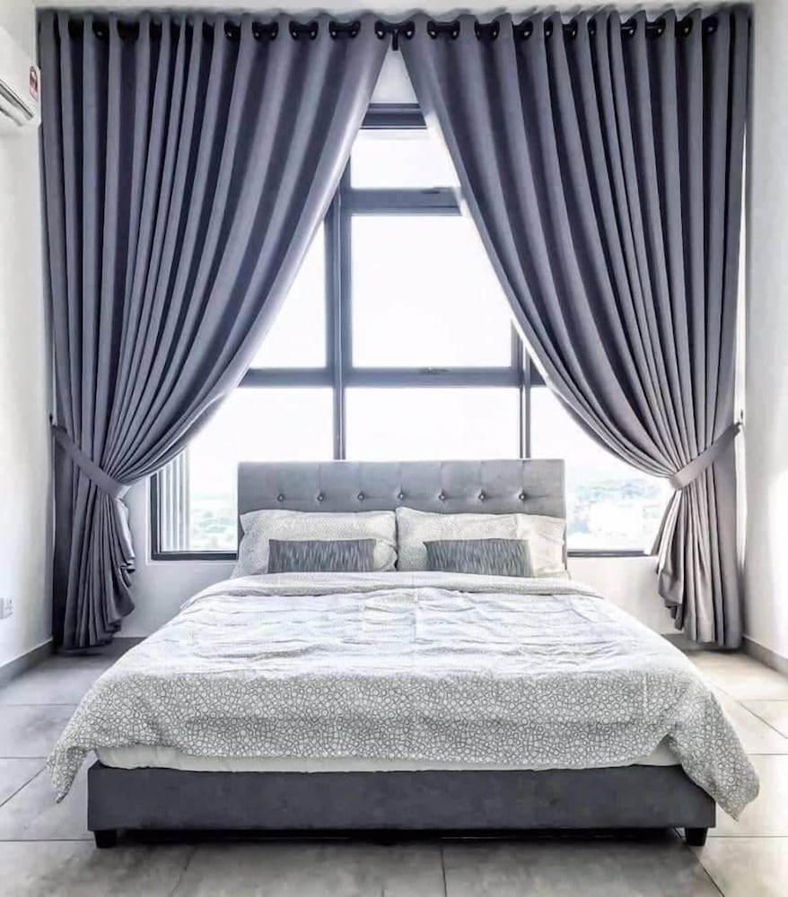 Apartment, 3 Bedrooms, City View (27F) photo 1