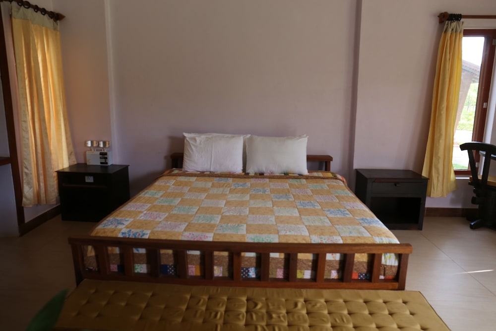 Deluxe Double Room, Pool View photo 3