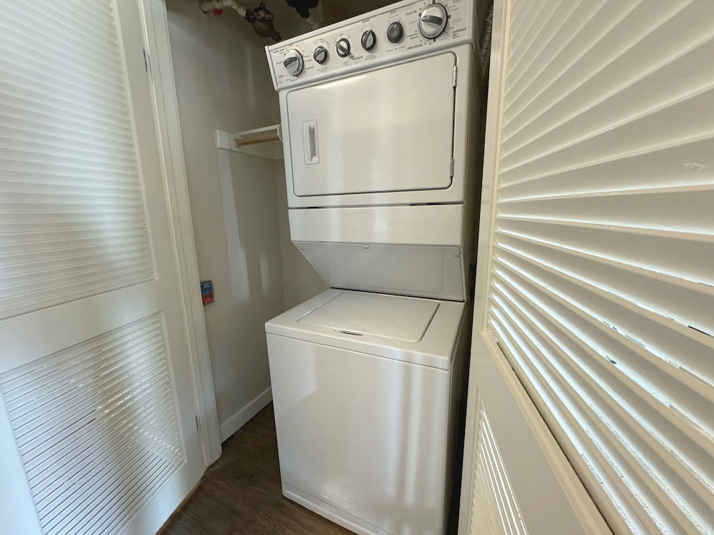 Beautiful 1 BR in LA Gym Pool 10mins to Cedar, Foto 11