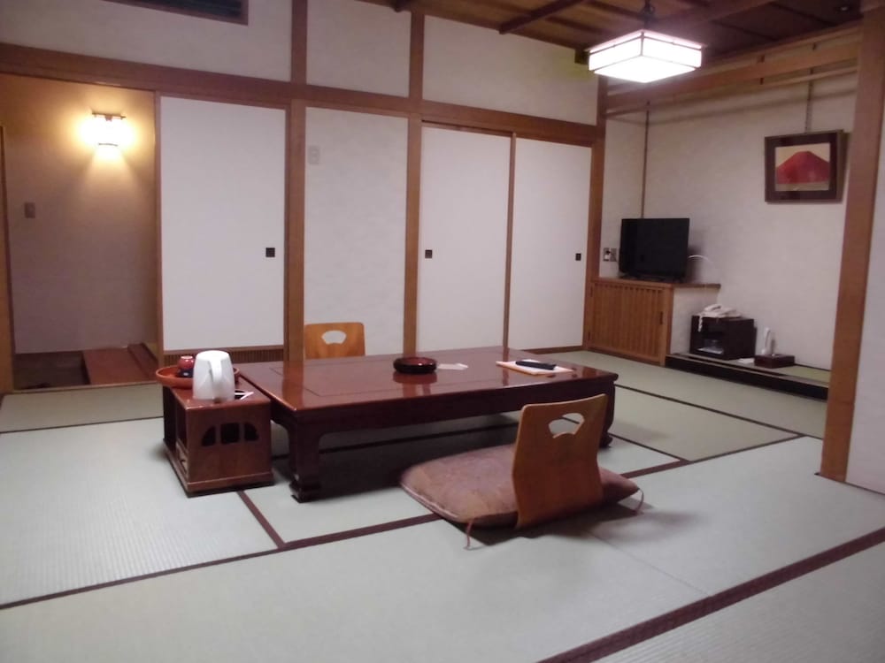 Japanese Room with Balcony photo 3