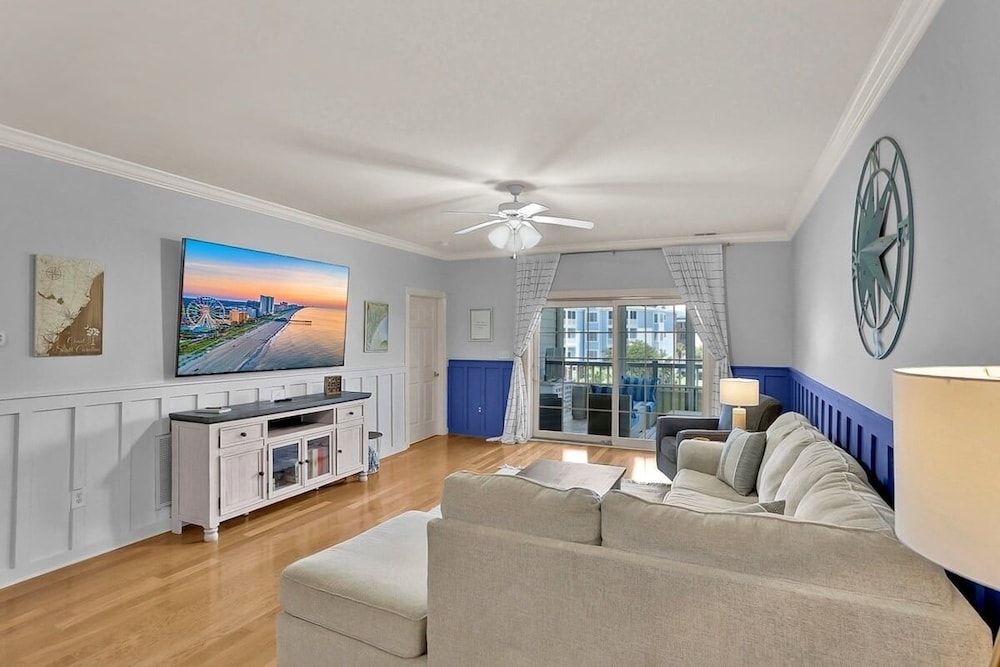 Condo, 3 Bedrooms
