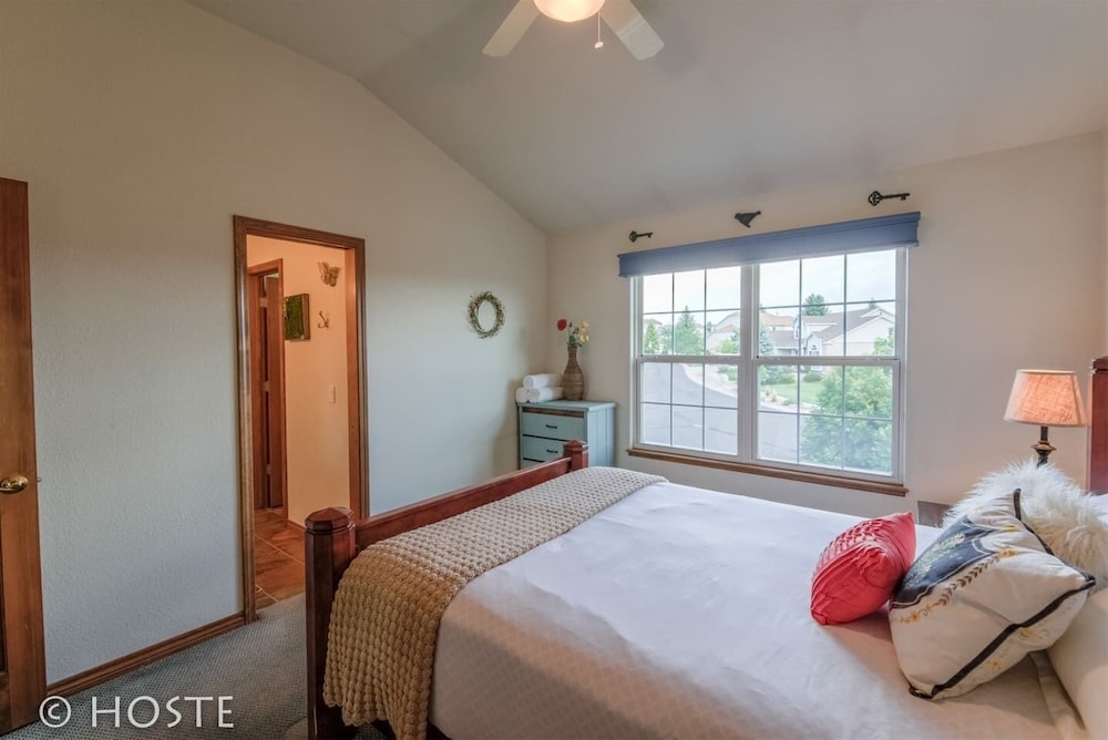 House (4 Bedrooms) photo 2