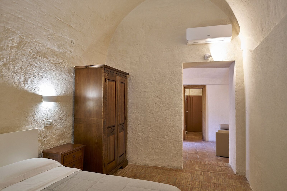 Standard Room photo 3