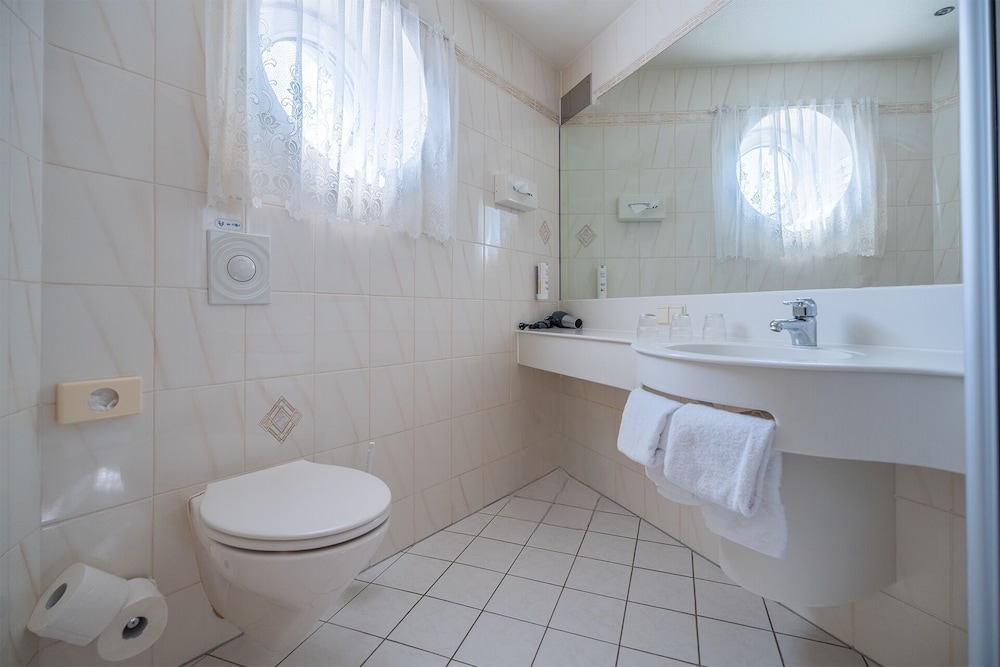 Standard Single Room photo 2