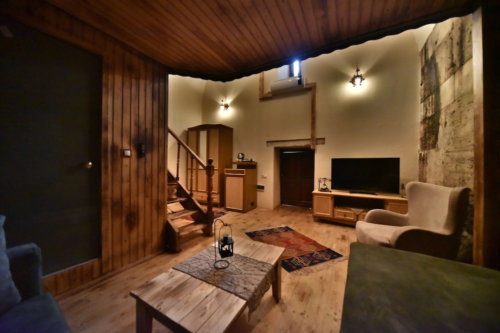 Duplex photo 2