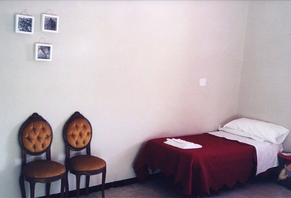 Single Room, Shared Bathroom