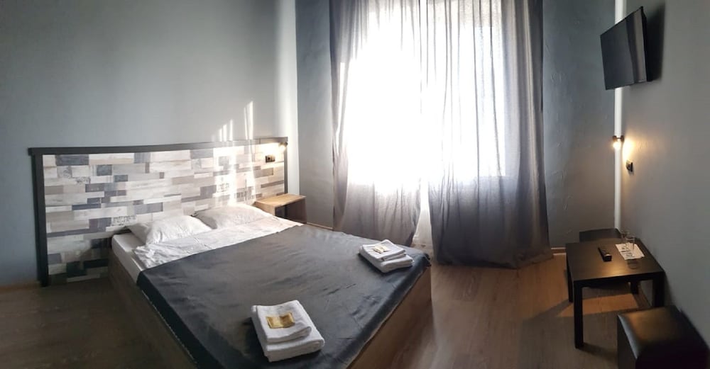 Economy Double Room photo 1