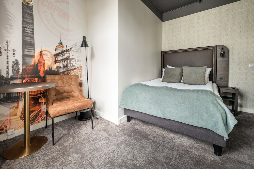Basic Double Room