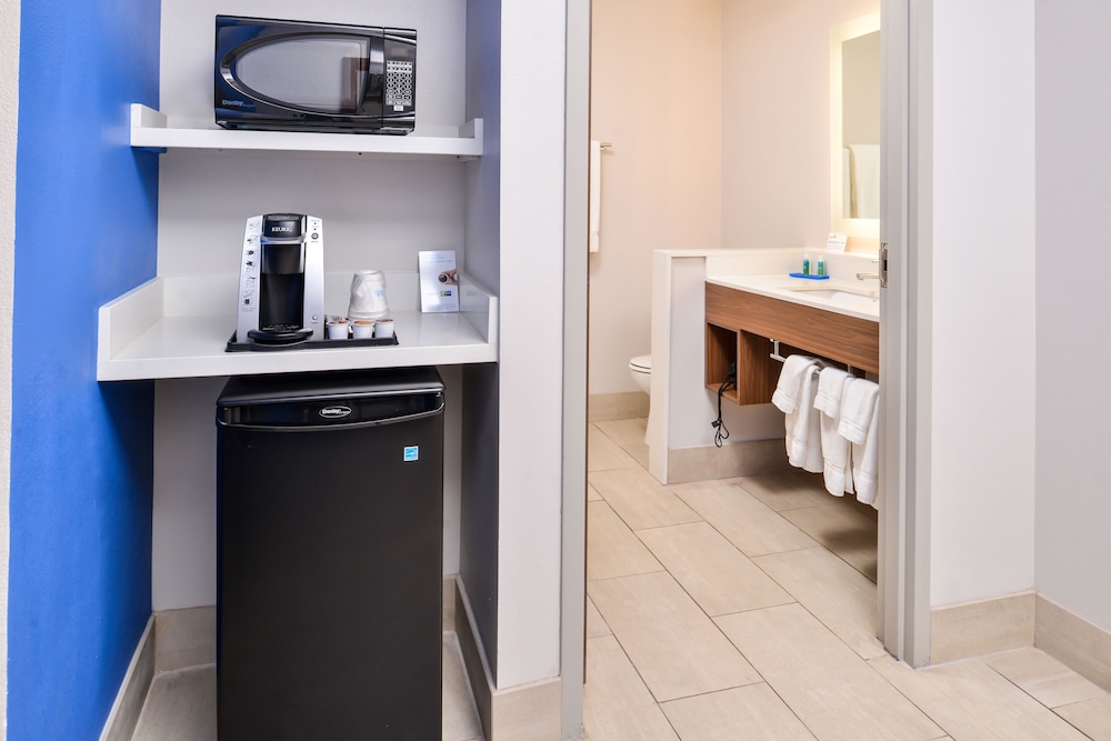 Suite, Accessible (Communications) photo 3