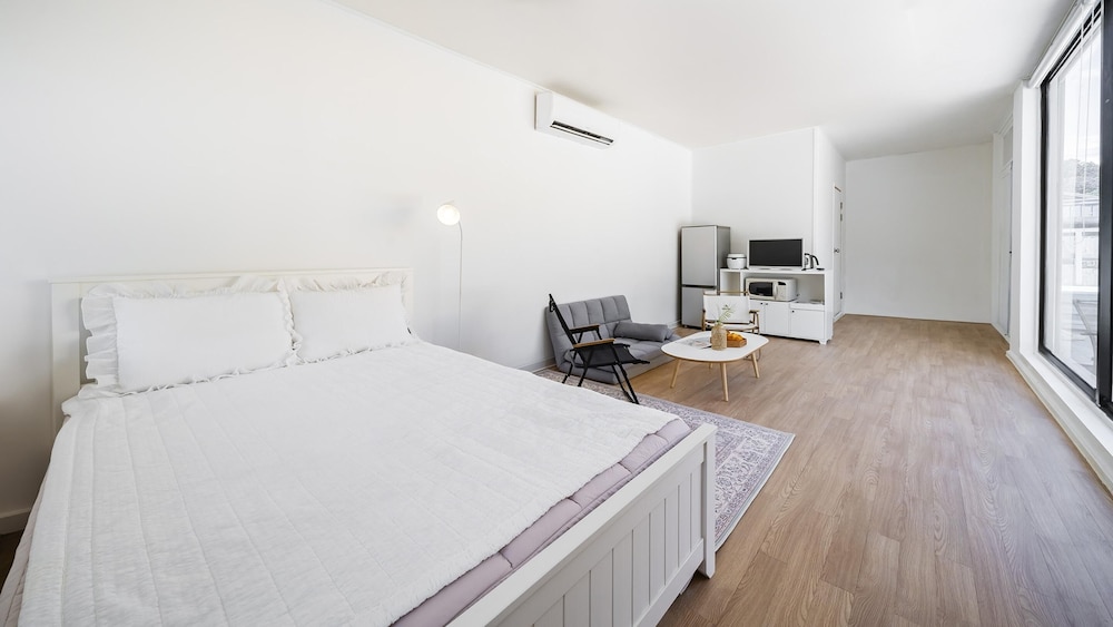 Basic Room, 1 Bedroom (A dong 4ho) photo 3