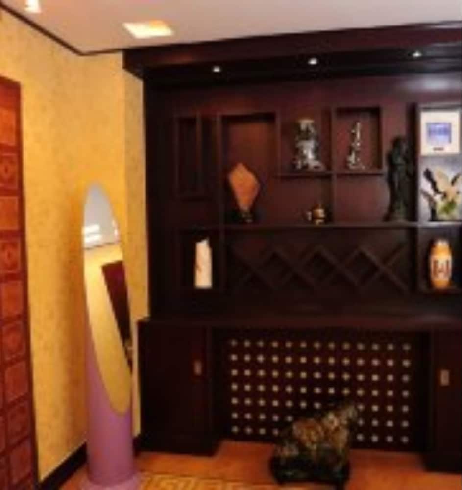 Deluxe Suite photo 2