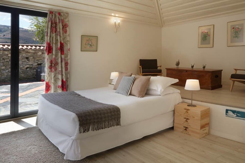 Deluxe Villa, 1 Queen Bed photo 2