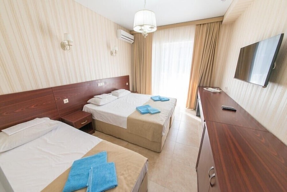 Deluxe Triple Room, Balcony