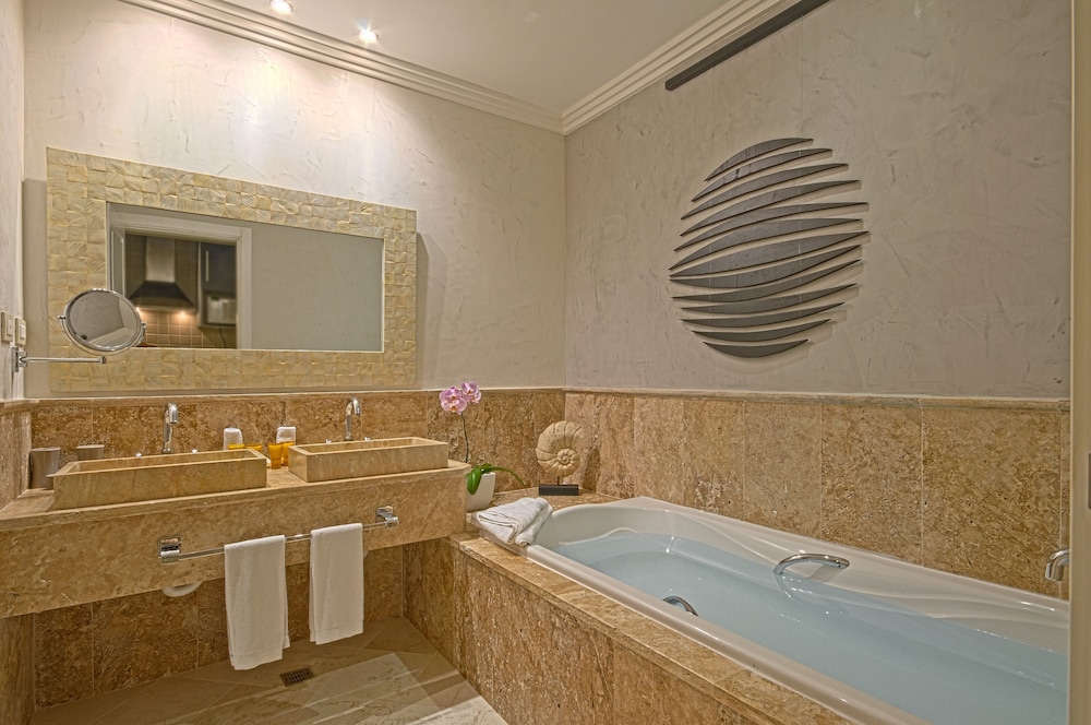 The Junior Suite, All-Inclusive - Photo 7