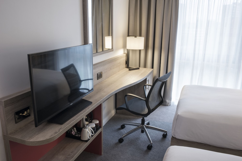 Twin Room (Pitch View) - Photo 3