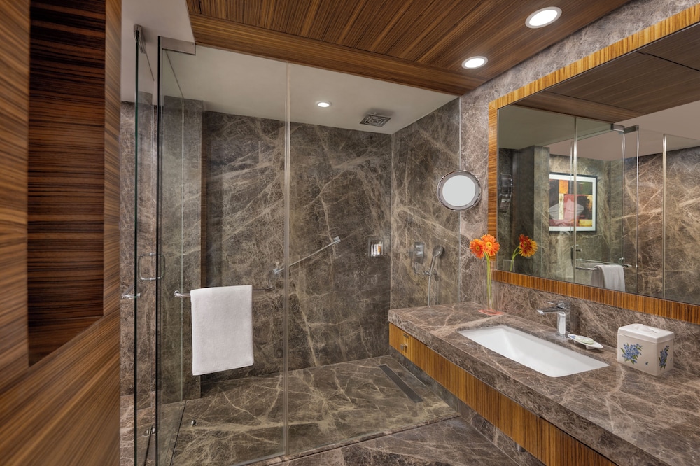 Suite, 1 King Bed, Garden View (Presidential Suite)