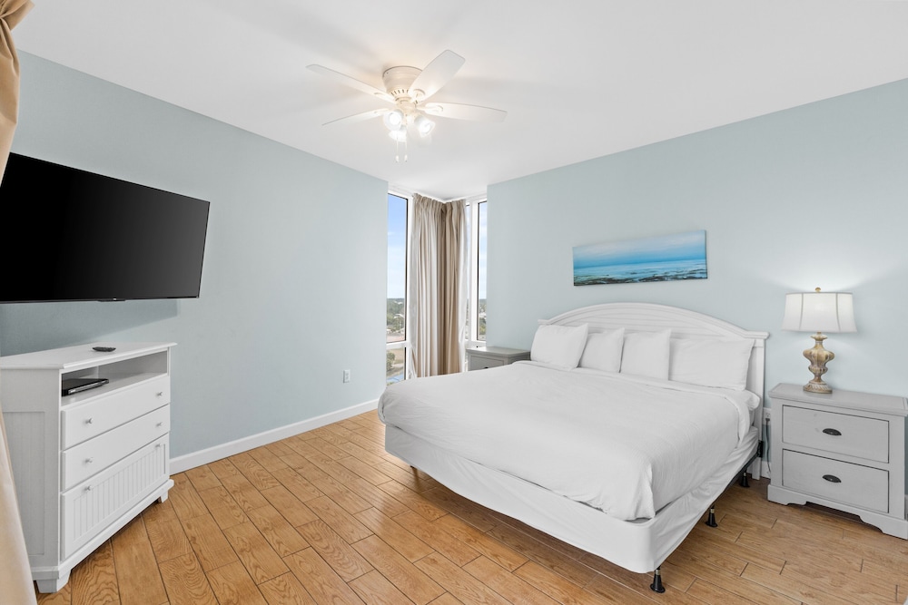 Studio, Ocean View (901W-A) photo 2
