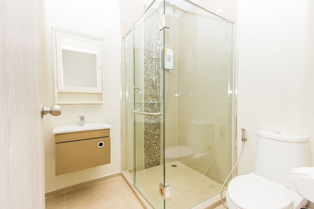 2 Bedrooms Sea View photo 2